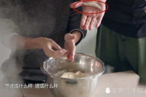 央视速评：不停把新光阴党的修设新的伟大工程推向普及